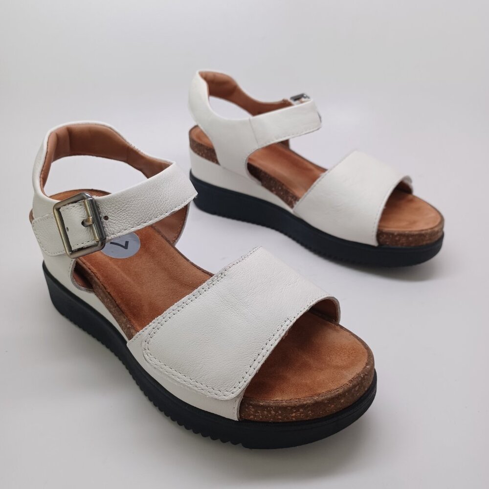 Clarks Unstructured Sandals White Cork Wedge Adjustable Two Strap Womens 7 - Picture 7 of 16
